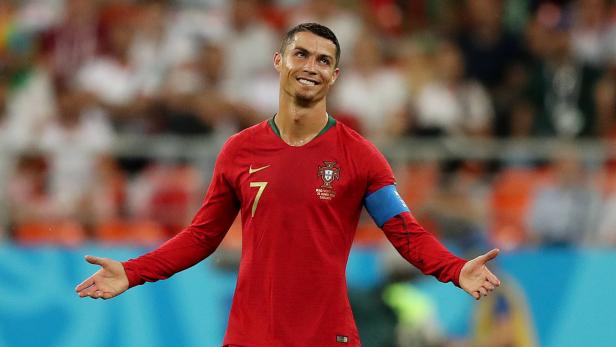 Wegen Ronaldo wurde zwei Mal der Videobeweis eingeschaltet. Einmal wegen eines Fouls, einmal wegen eines Elfers, den er vergab.