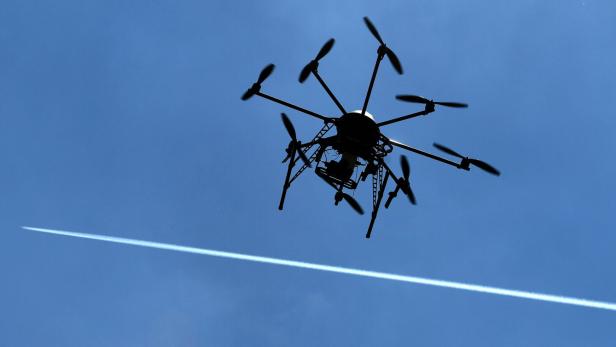 Drohnen mit Betäubungspfeil sollen zum Einsatz kommen.