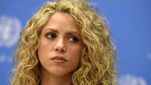 Shakira ist eine kolumbianische Pop-Rock-Sängerin und Songwriterin.