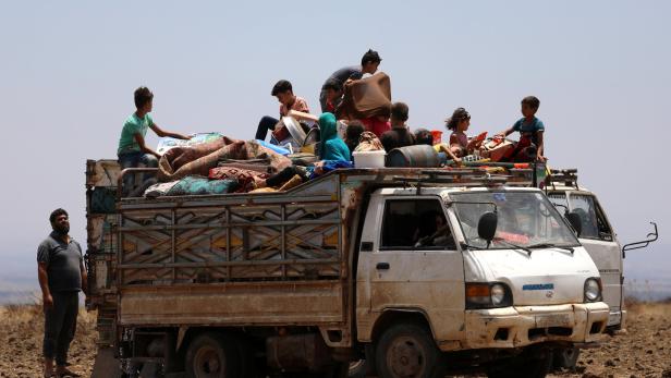 Vertriebene retteten sich auf die Golan-Höhen. Dort sitzen sie jetzt fest