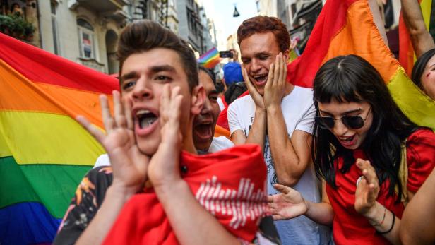 Türkei: 11 Menschen festgenommen bei „Gay-Pride-Parade“