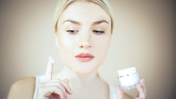 Umstieg auf schadstofffreie Kosmetik: Diese Produkte sollten zuerst weg
