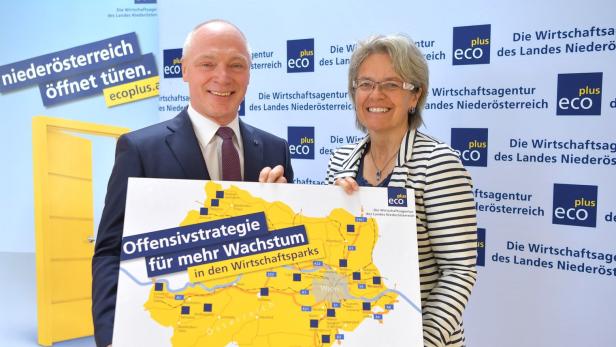 Ecoplus-Geschäftsführer Helmut Miernicki und Landesrätin Petra Bohuslav