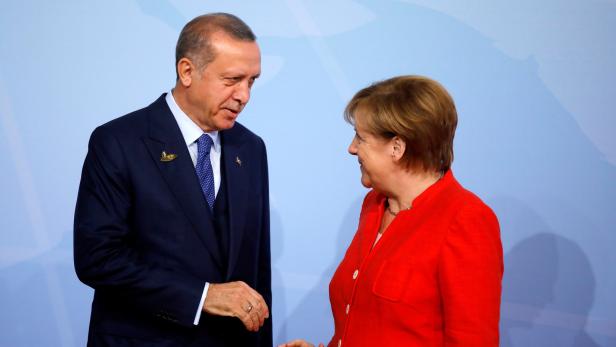 NSU-Urteil: Erdogan fordert von Merkel gründliche Untersuchung