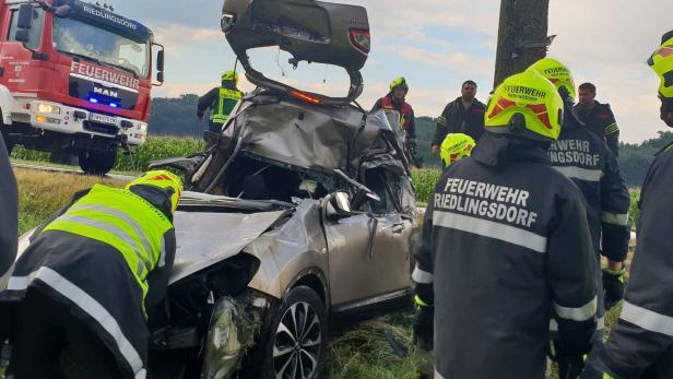 Vier Verletzte bei Frontalcrash auf B63