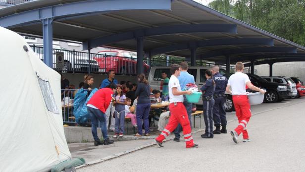 Bei der Rotkreuzstelle Amstetten wurde kurzfristig ein Notquartier für 38 Flüchtlinge eingerichtet