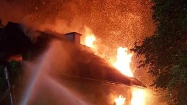 Sprengkörper detonierten bei Wohnhausbrand in Kapfenberg