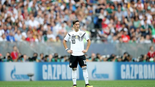 Fußballspieler Özil verlässt das deutsche Fußball-Nationalteam