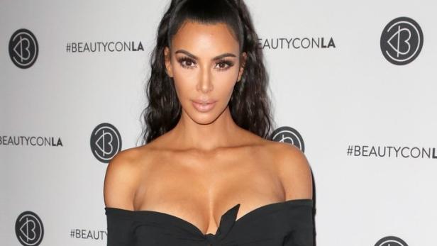 Kim Kardashian wird für neues Parfum verklagt