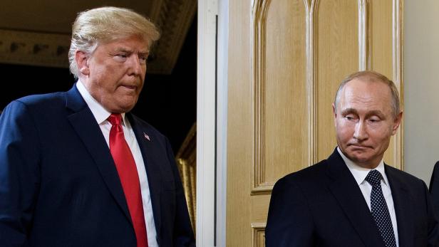 US-Präsident Donald Trump mit Russlands Präsidenten Wladimir Putin.