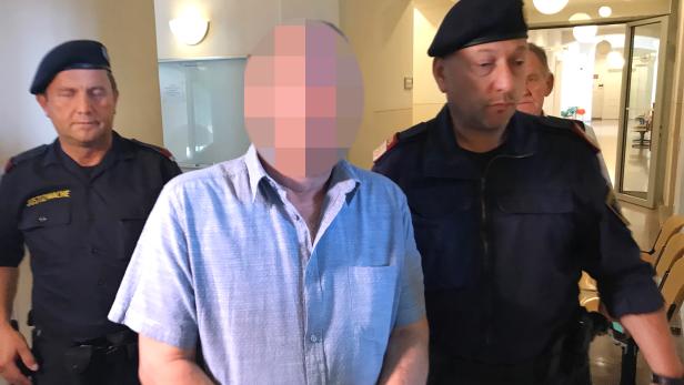 70-Jährige in Neunkirchen erstochen: Mann vor Gericht