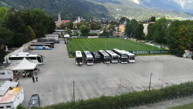 Innsbruck: Wirtschaft will Bus-Touristen nicht verscheuchen