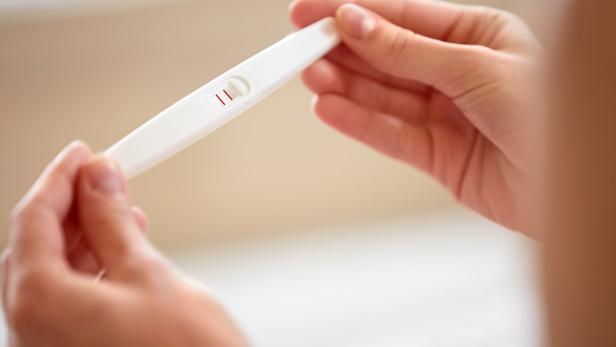 Fluglinie zwingt Frau zum Schwangerschaftstest