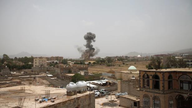 Mehr als 40 Tote bei Luftangriff auf Schulbus im Jemen