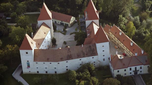 Schloss Orth und Schlossinsel, für Serie Barockschlösser, Schlösserreich; honorarfrei (auch online)