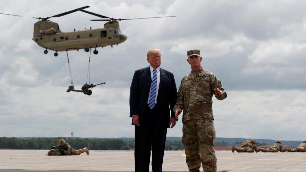Trump sagt Militärparade ab und gibt Lokal-Politikern die Schuld