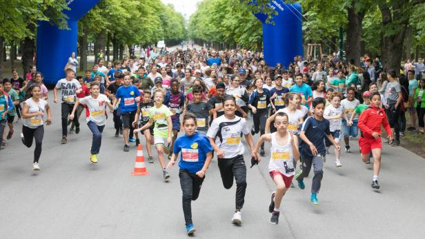 1400 Kinder nahmen Ende Juni beim 5. U-Run for Kids auf der Prater  Hauptallee in Wien teil