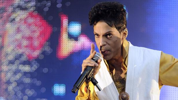 Hinterbliebene von Prince verklagen nun seinen Arzt