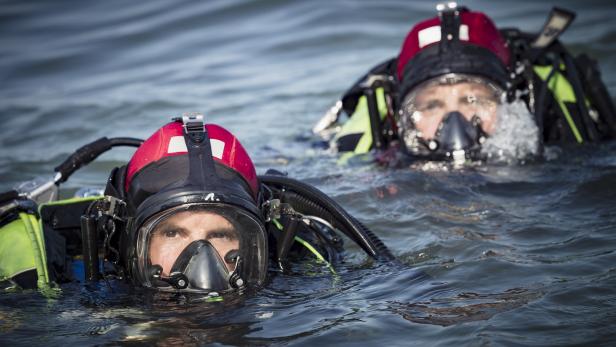 Feuerwehrtaucher: Extreme Einsätze unter Wasser