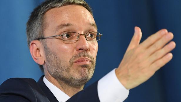 PK „ÖSTERREICHISCHES ASSISTENZMODEL ALS VORBILD FÜR EFFIZIENTEN EU-AUSSENGRENZSCHUTZ“: Kickl.