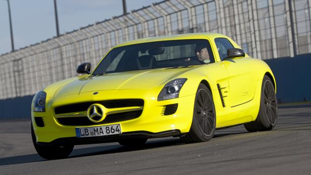 Ausfahrt mit dem Mercedes SLS E-Cell