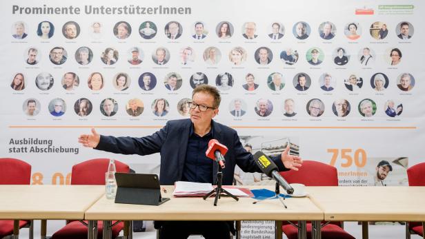Oberösterreichs Integrationslandesrat Rudi Anschober setzt sich für Asylwerber in Lehre ein