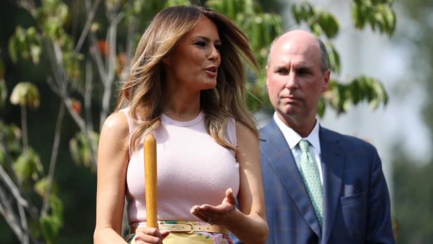 Diese Woche pflanzte Melania einen Baum - in High Heels