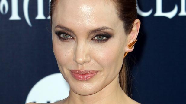 Jolie benutzt "Voodoo", um Scheidung von Pitt zu überstehen