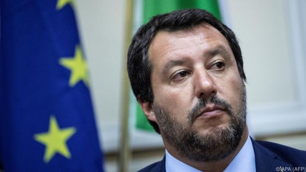 Salvini wird Freiheitsberaubung von Migranten vorgeworfen