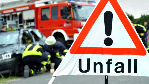 NÖ: Zwei Tote bei Unfall im Bezirk Gänsendorf