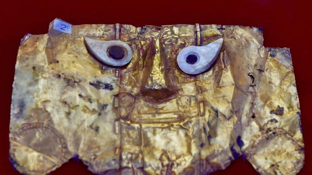 PERU-GERMANY-ARCHAEOLOGY-MASK-LORD OF SICAN