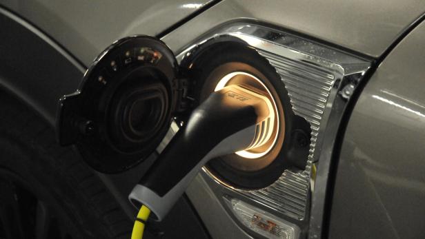 AK-Studie: Große Preisunterschiede beim Laden von Elektro-Autos