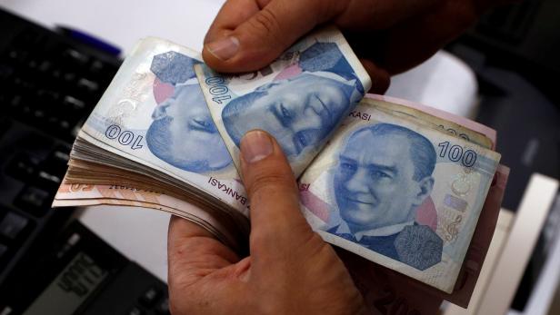 Türkische Zentralbank erhöht Leitzins von 17,75 auf 24 Prozent