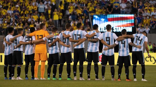 FBL-FRIENDLY-COL-ARG