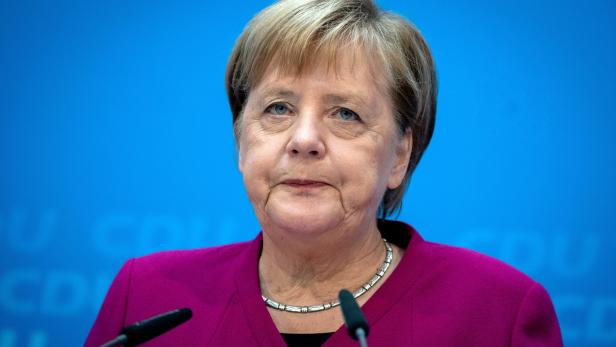 Deutschland: Nach Maaßen-Murks gibt Merkel Fehler zu