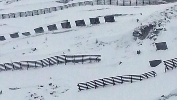 SALZBURG: VARIANTENSKIFAHRER VON LAWINE GETÖTET Der Kreuzkogel (2.686 Meter) in Bad Gastein aufgenommen am Donnerstag, 2. Jänner 2014.