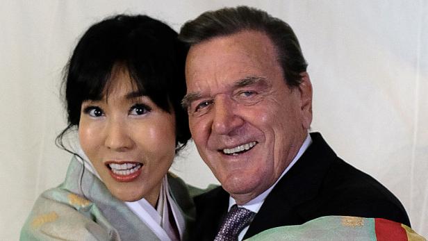 Gerhard Schröder feiert Hochzeit mit deutscher Top-Prominenz