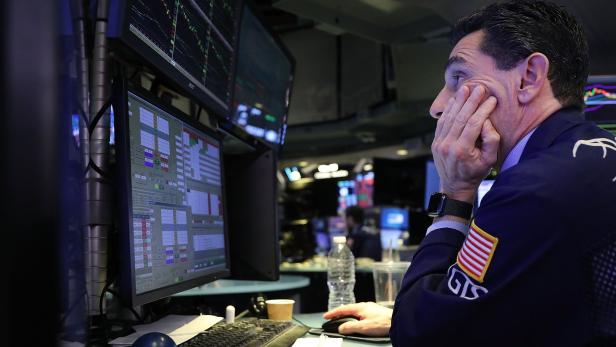 Kräftiger Kursrutsch an den Börsen: Anfang eines Crashs?
