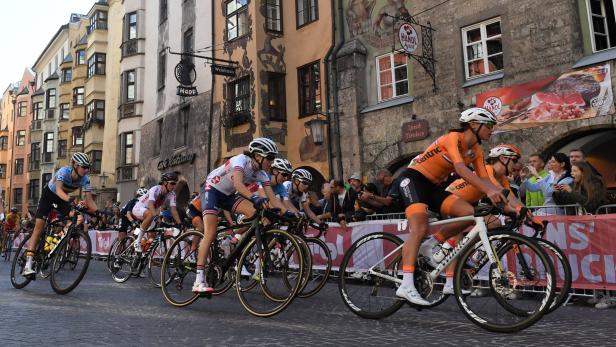 CYCLING-AUT-WOMEN-ROAD-RACE Rad-WM: Ermittlungen nach Flaschenwurf von Radrennfahrerin