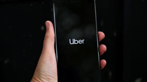 Limousinen-Service Uber Black droht Aus in Deutschland