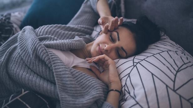 Pyjamas aus Wolle fördern einer Studie zufolge die Schlafqualität.