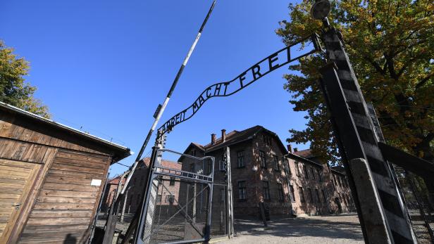 Eingangsbereich des KZ Auschwitz
