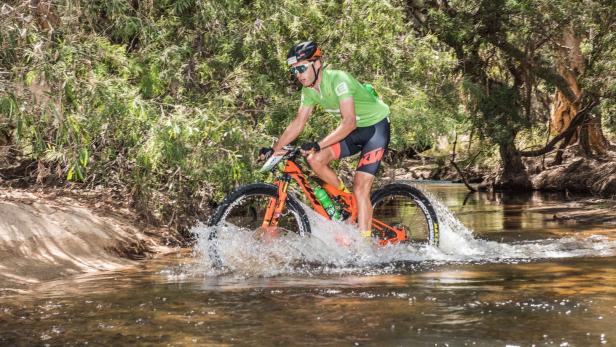 Matthias Grick, KTM-Mitarbeiter in Mattighofen, gewann eine Etappe der Crocodile Trophy.
