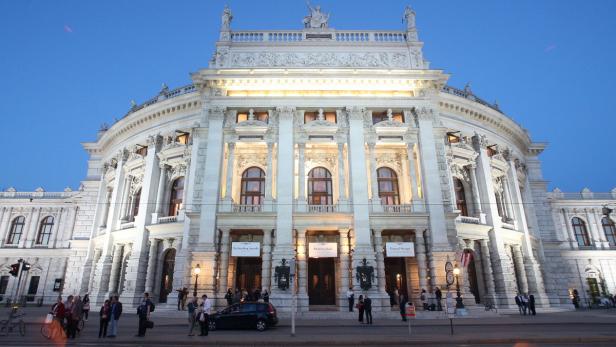 APA7698532 - 27042012 - WIEN - ÖSTERREICH: THEMENBILD - Das Burgtheater in Wien; aufgenommen am Freitag, 27. April 2012. APA-FOTO: GEORG HOCHMUTH