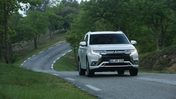 Aufwertung des Mitsubishi Outlander mit Plug-in-Hybridantrieb