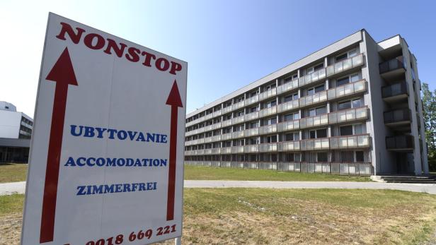 Slowakei: In diesem Gebäude, das zur Technischen Universität Bratislava gehört, sollen bis September 500 Flüchtlinge aus Traiskirchen untergebracht werden.