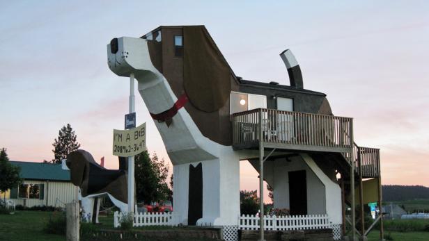 Auch in Cottonwood, Idaho befindet sich ein etwas ungewöhnliches Hotel. Weniger luxuriös, dafür umso gemütlicher.