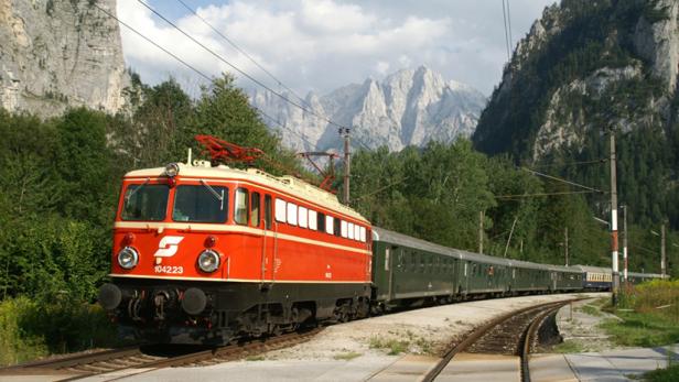 Schienenkreuzfahrt: Von der Donau zu den Alpen