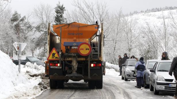 Dieses Bild entstand heute in Nordspanien, nicht besser waren die Straßenverhältnisse in Norditalien.