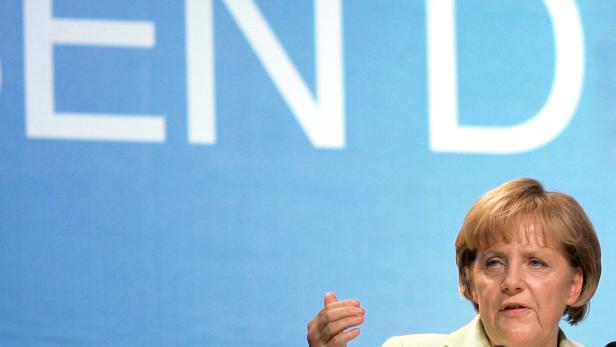 Für heuer rechnet die deutsche Regierung unter Angela Merkel nur noch mit einem mageren Wachstum von 0,5 Prozent. Zum Vergleich: Anfang des Jahres hatte sie hier noch 1,8 Prozent veranschlagt.